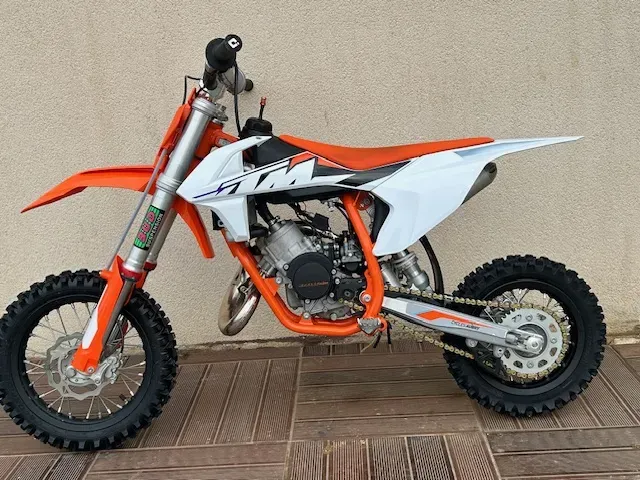 Réparation moto près de Angerville